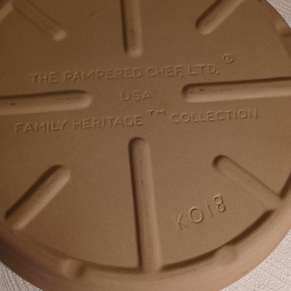 Pampered Chef Kitchen Pampered Chef Stoneware Dish Pan Drainer Pot